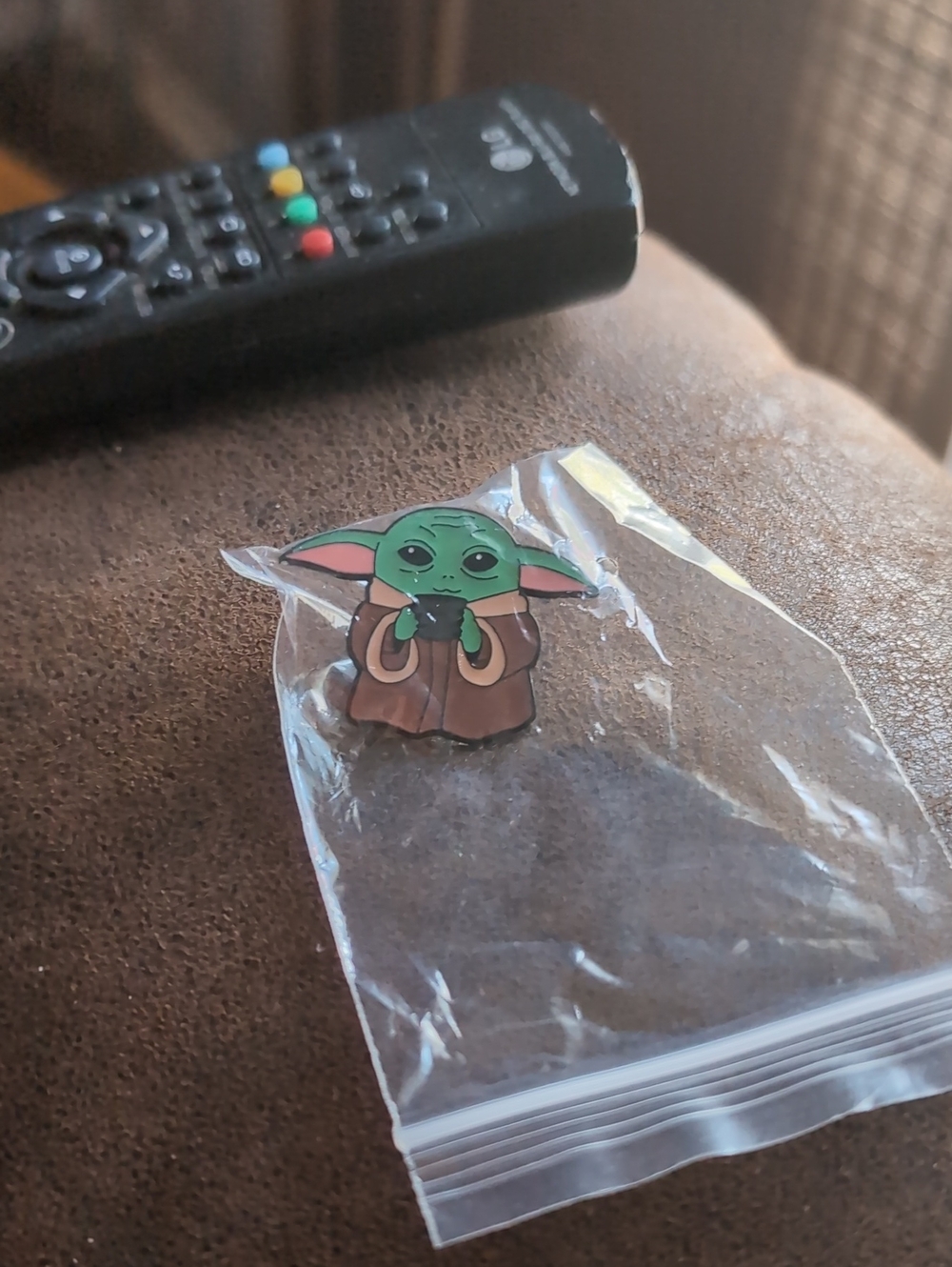 3/8⚡ Grogu Holding Cup Pin